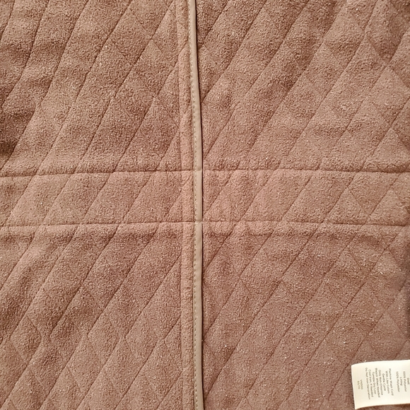 Talbots diamond quilted vest - Picture 7 of 8